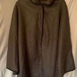 Woman's shawl in size S/M